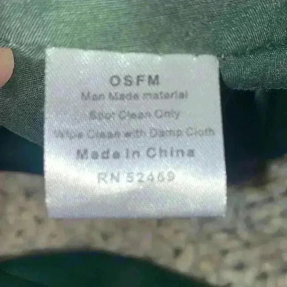 Designer inspired faux leather handbag - Picture 3 of 5